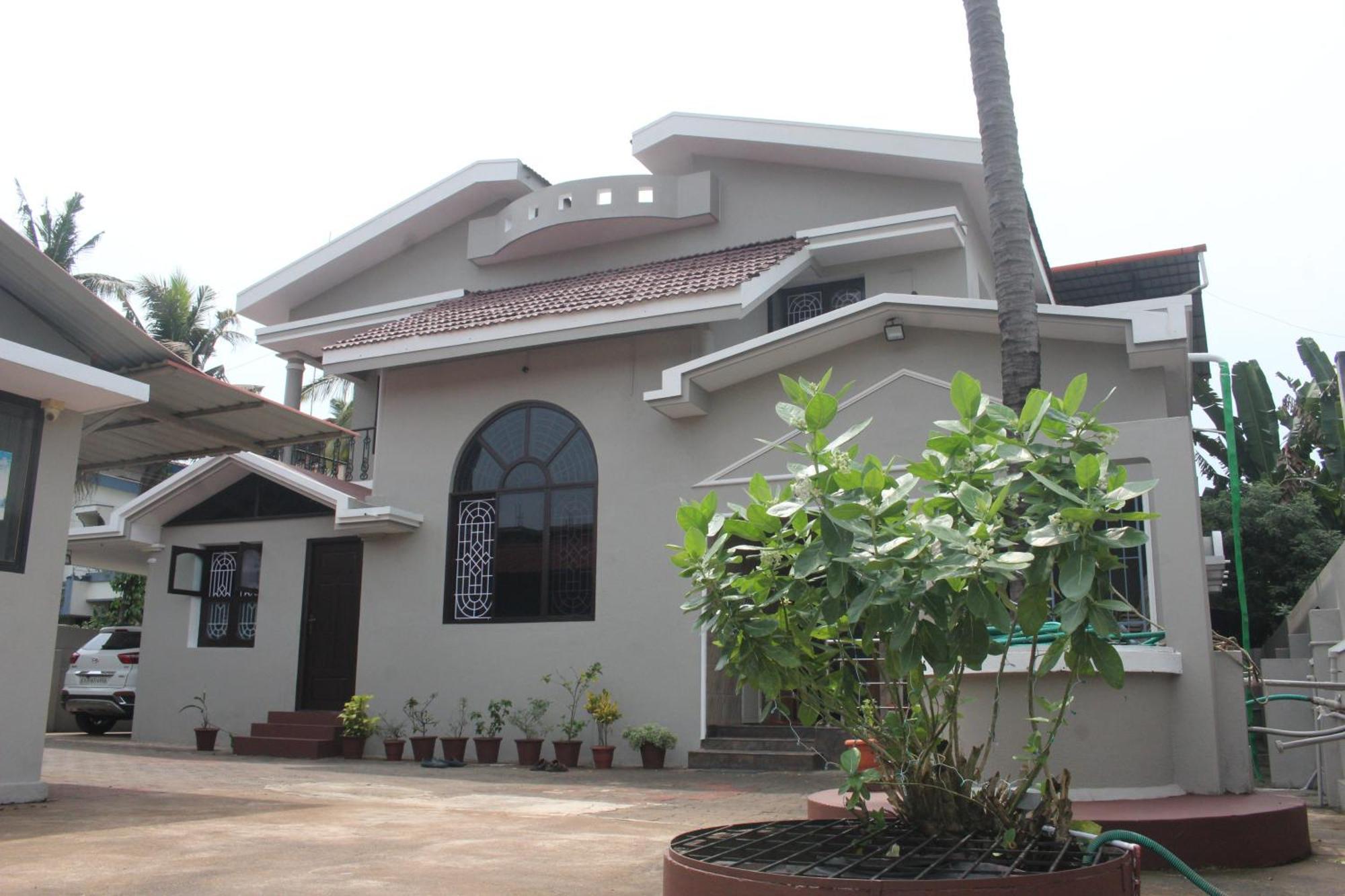 Tropical Villa Homestay Mangalore Exterior foto
